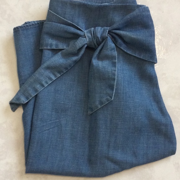 NWT LOFT Chambray Distressed Skirt Sz 4P - Picture 4 of 6